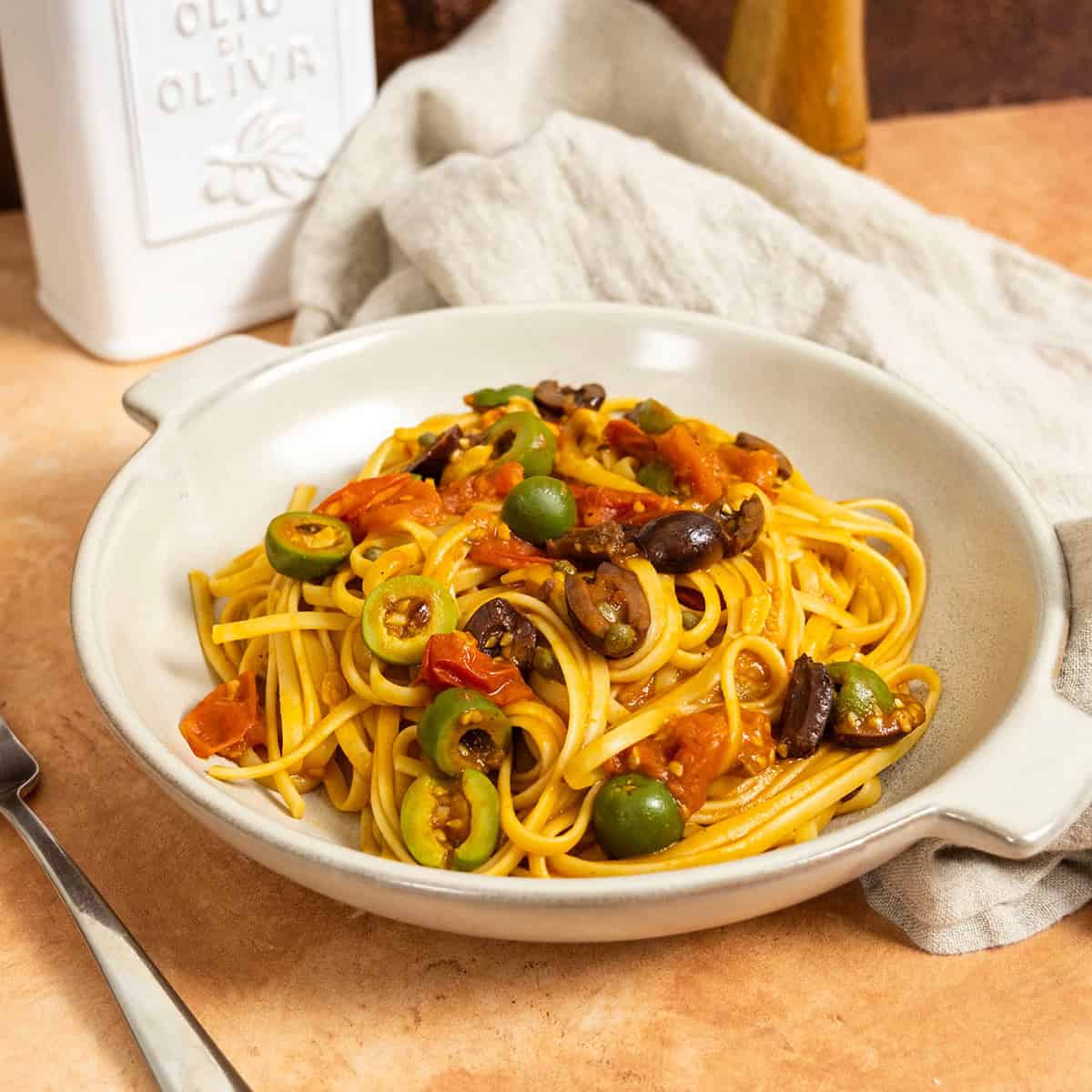 Classic Linguine Alla Puttanesca