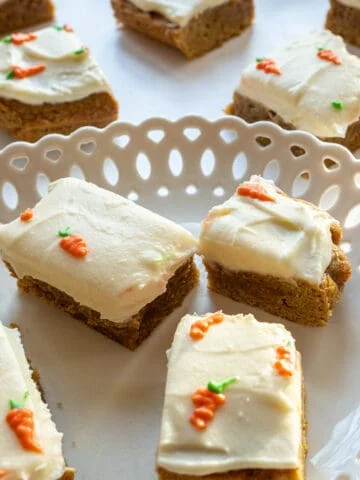 carrot cake blondies