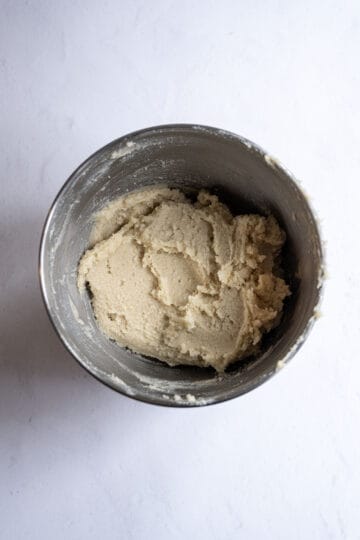 almond powder butter and sugar combined