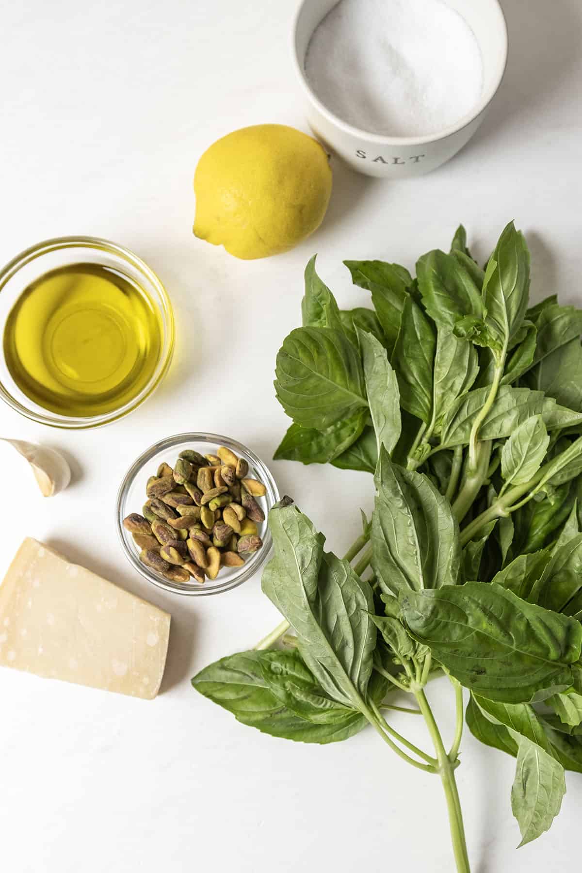 ingredients for pistachio pesto