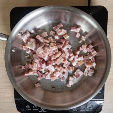 Pancetta in a cold pan.