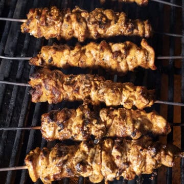 Crispy chicken on the grill.