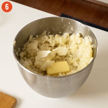 Mashed potatoes combined with mascarpone and butter.