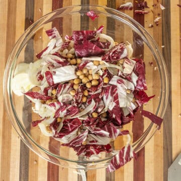 Radicchio, fennel, and chickpeas in a bowl.