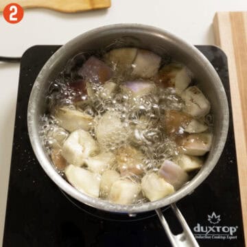 Boiling eggplant.