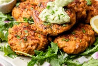 Spicy Southwest Keto Salmon Cakes with Creamy Avocado Aioli