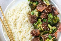 Tek Tepside Dana Brokoli (Whole30 ve Keto Uyumlu)