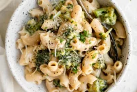 Creamy One Pot Gluten-Free Mac and Cheese with a Broccoli Boost